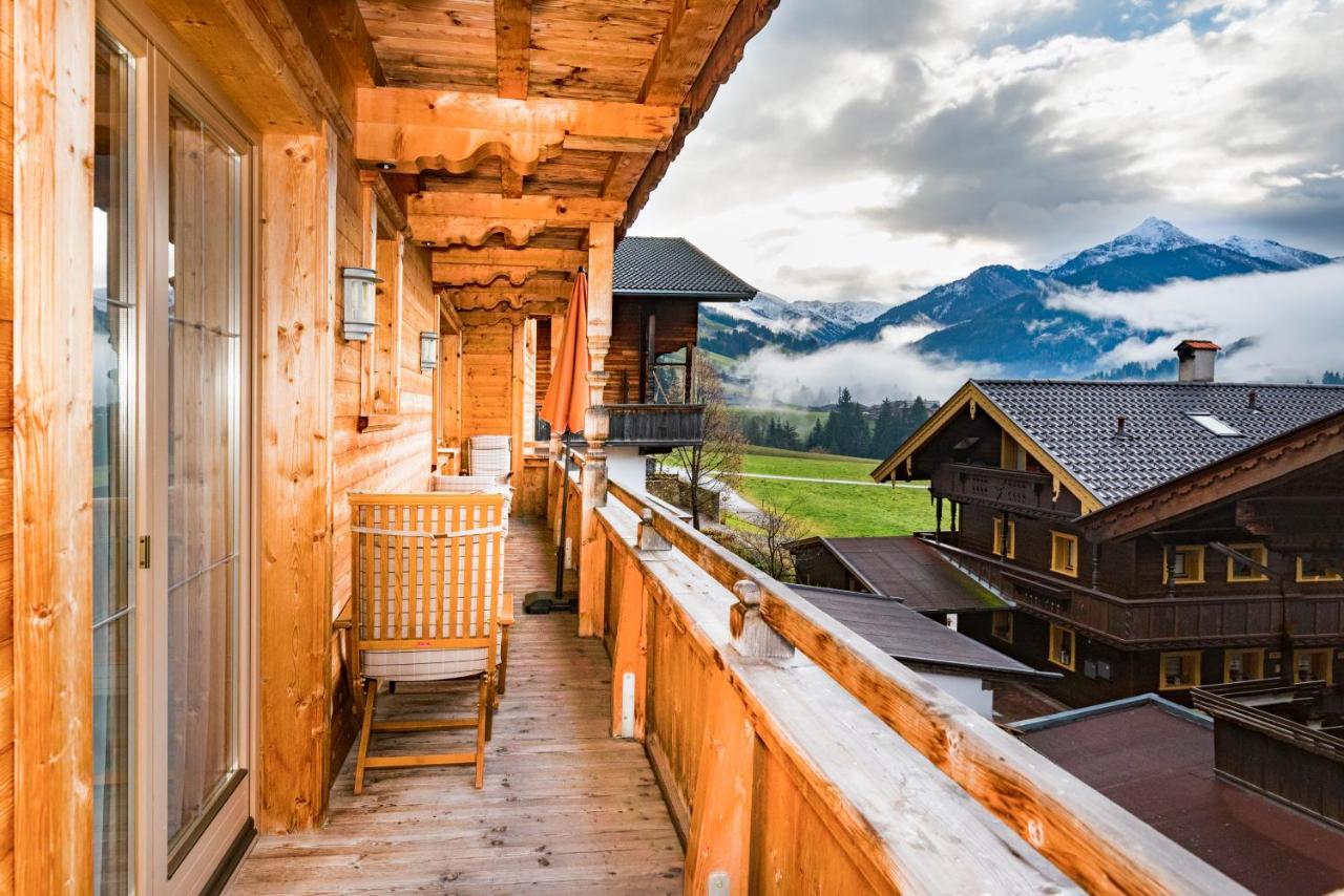 Das Gaestehaus Schneider Am Dorfplatz 阿尔卑巴赫 外观 照片